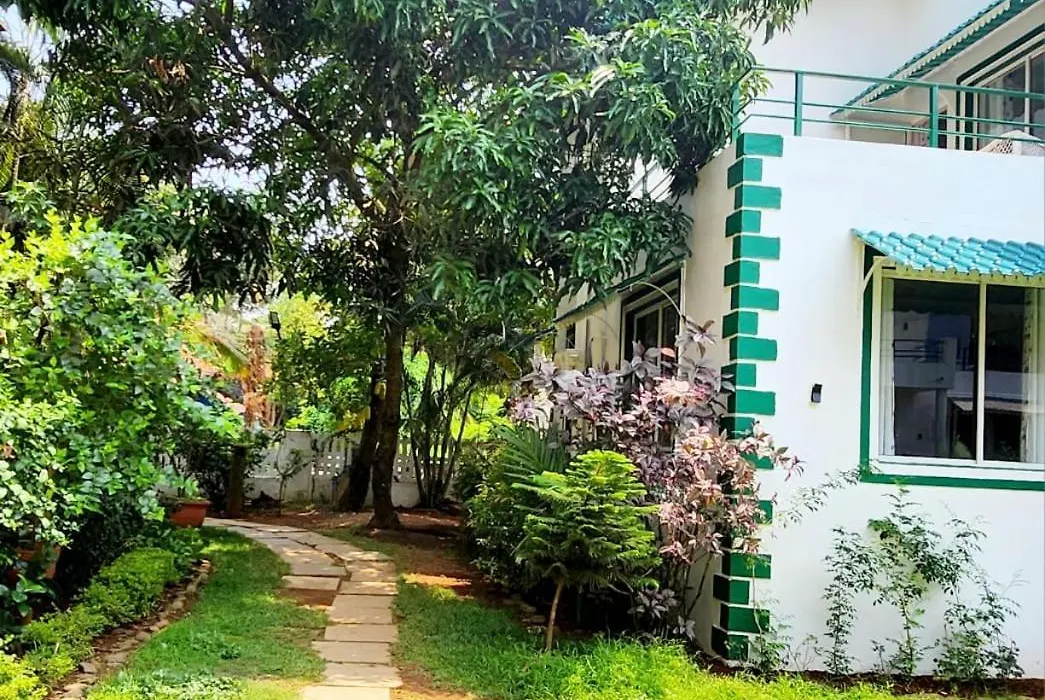 Luxurystays: Panache 9, 5-Bhk Villa Private Pool-1